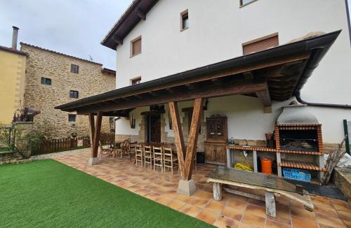 Valle de Yerri House | CASA URRA