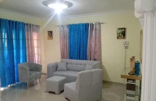 Bayaguana House | Casa vacanza, Mendosa