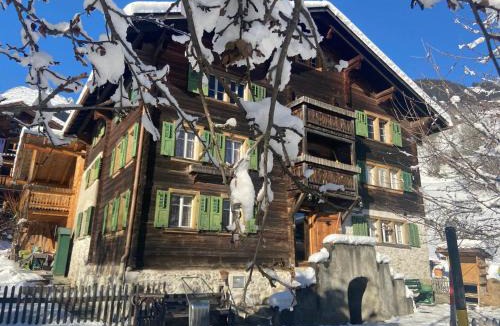 Trun Apartment | Casa Vegana, 3,5 Zi Wohnung, 5 PL, 2 Bäder