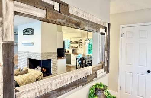 Tigard House | Casa Verona: Pets Welcome & Spacious Kitchen