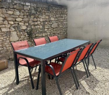 Ruelle-sur-Touvre Apartment | Casa Victoria