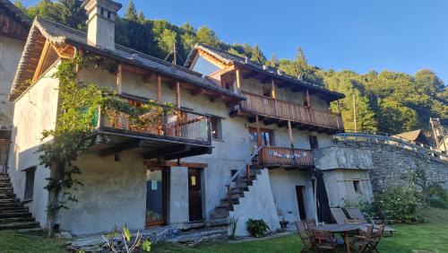 Campo House | Casa Viola