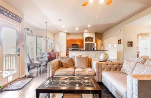 Cardinal Hills Estates House | Casa Vista Chula - Lake Travis - Hot Tub