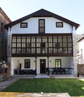 Lanestosa House | Casa Vizcaya, Casa rural para grupos de hasta 20 personas en Lanestosa, ideal para reuniones y celebraciones tranquilas