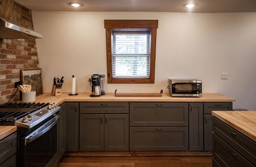 Waco Cottage | Casa Waco Cozy Country Cottage