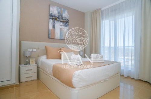 Cabanes Apartment | Casa Wesley Ivan Luxury Homes 9ªPlta Norte 1ªLinea