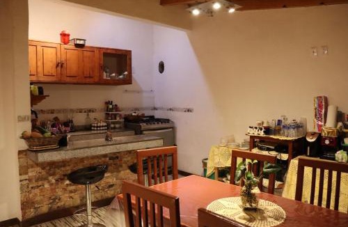 La Capilla House | Casa yuyu