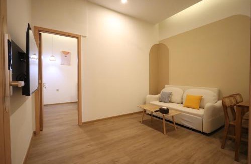 Lubuk Baja House | Casabella Homestay 103 Batam Penuin