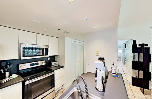 South Beach Apartment | CasaGrandeSouthBeach by AmericanVacationLiving 4RM