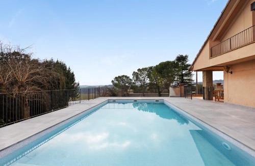 Avia House | Casanova de Noet