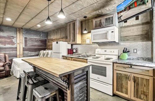 Rockport House | Casas Coastal Experience Cabin A