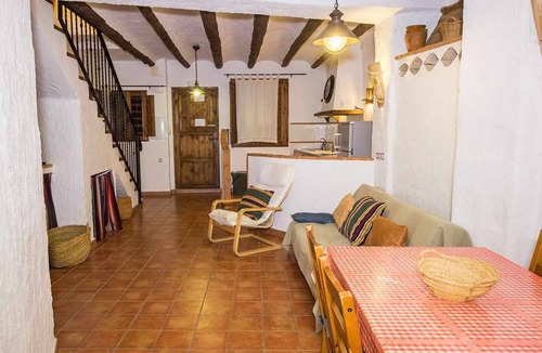 Galera House | Casas Cueva El Mirador de Galera for 4 people