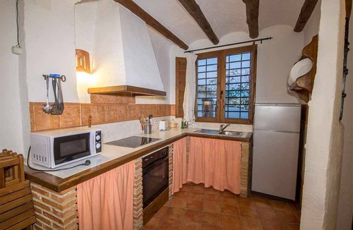 Galera House | Casas Cueva El Mirador de Galera for 8 people