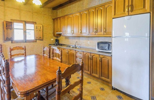 Montefrio Villa | Casas de Paquita - El Establo Montefrío by Ruralidays