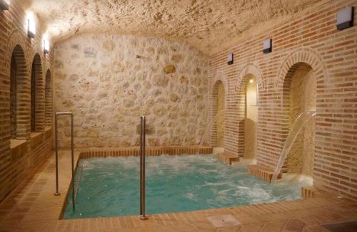 Hita House | Casas de Valois