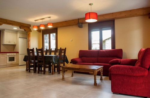 Escalona House | Casas la Ribera 6 pax Extra. Ordesa nº9