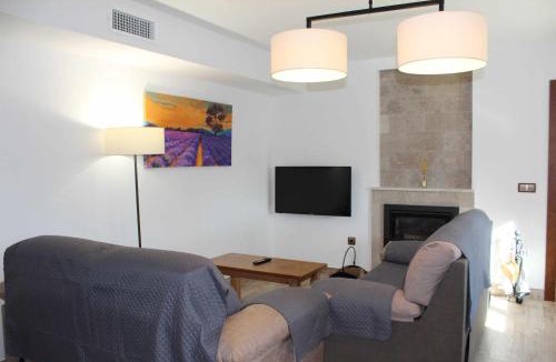 Ossa de Montiel Ski Chalet | Casas Rurales Tía María