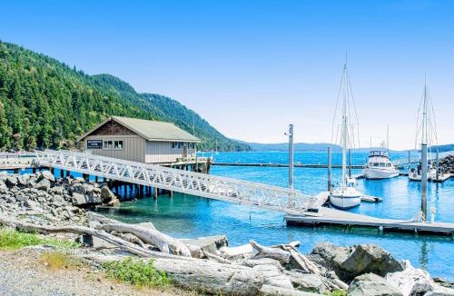 Rosario Apartment | Cascade Bay Getaway