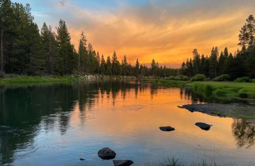 River Forest Acres House | Cascade Cabin