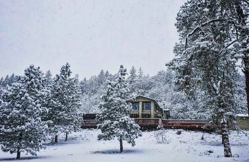 Grants Pass Cabin | Cascade Mountain Ranch