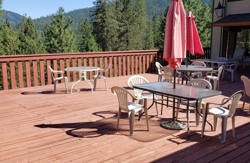 Grants Pass Cabin | Cascade Mountain Ranch