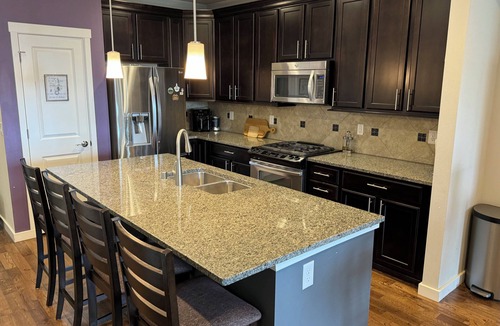 Snoqualmie Ridge House | Cascades Retreat with Hottub