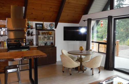 Snohomish Cabin | Cascades View A Frame