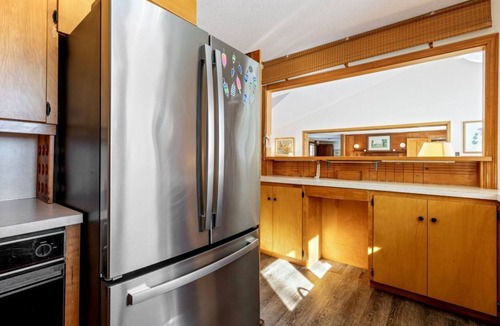 Falmouth Foreside House | Casco Bay Classic - Oceanfront, 10MinsToPortland, Private Beach, Seaside Firepit