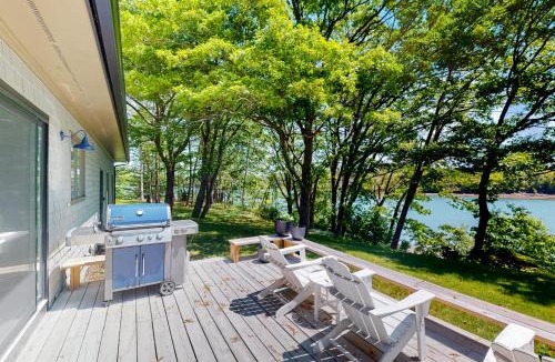 Harpswell House | Casco Breeze