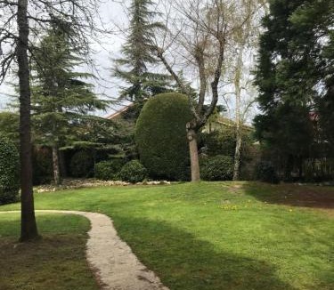 Murgia House | Caserio Arrigorri excelente ubicación jardín con BBQ perfecto para grupos