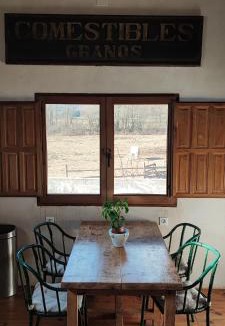 Olot Apartment | Caseta a masia Les Corominotes