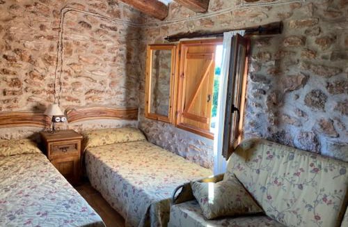 Masdenverge House | Caseta dels Cirerers