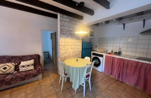 Baga Apartment | Caseta refugi