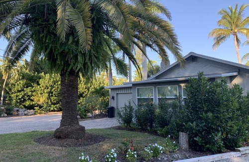 Nokomis House | Casey Key Beach Getaway