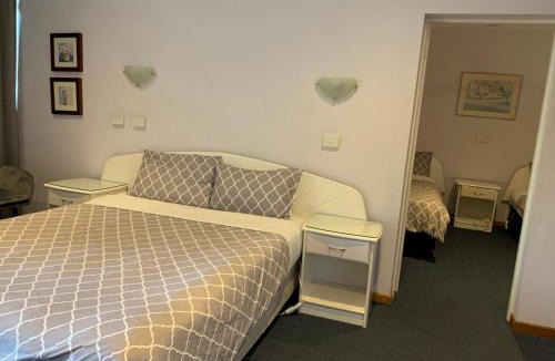 Hallam Hotel | Casey on Princes Motel