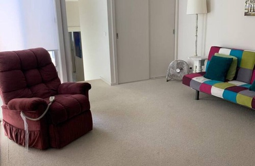 Batehaven Apartment | Casey’s Beach Retreat