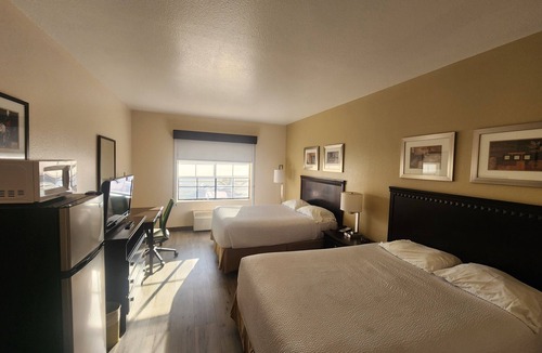 Roswell Hotel | CASH REWARDS INN & SUITES