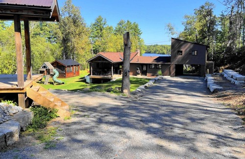 Tudor and Cashel House | Cashel Gem, Sandy Beach, Hot Tub