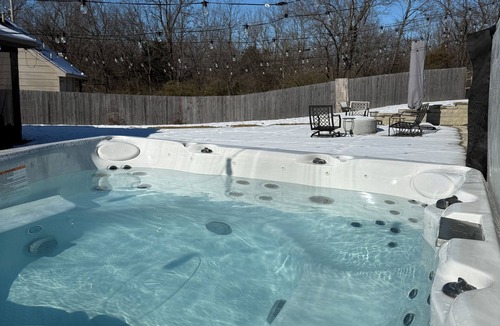 Catoosa House | Casino Resort: Hot tub Oasis