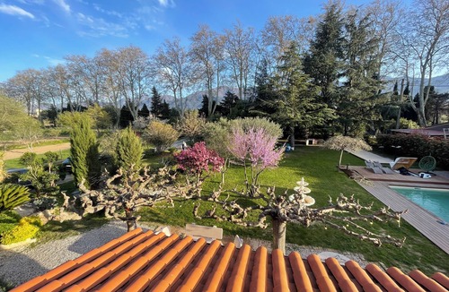 Saint-Genis House | CASITA LATINA