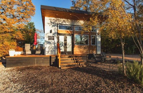 Athens House | Casita 3 · Getaway Space in nature - near lakes & shopping.C3