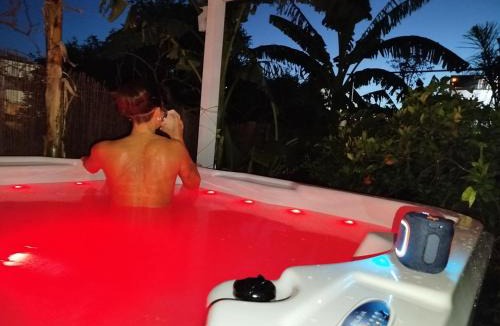 Beniajan Apartment | Casita acristalada con jacuzzi