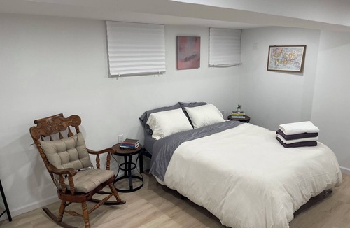 Astoria Heights Apartment | Casita Azul