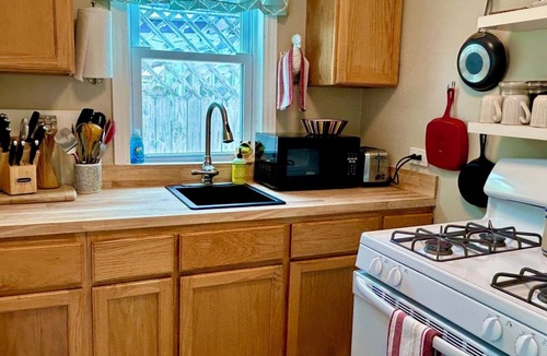 Mango Groves Cottage | Casita Azul with heated pool