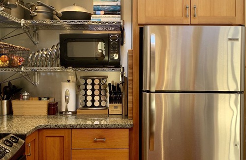 Nambe Pueblo Condo | Casita Bella: rustic contemporary, quiet private across from Four Seasons