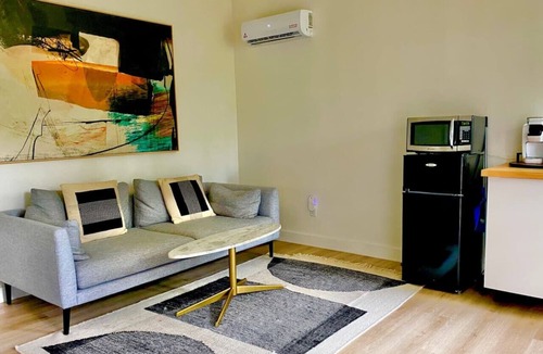 Govalle Apartment | Casita Calma. Walk to Coffee & Tacos & Explore ATX