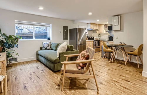 Broadview Condo | Casita Coneja