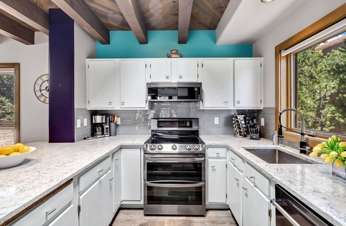 Nambe Pueblo House | Casita Cotón - 2 bed, 2 bath, sleeps 6. Mountain Views