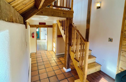 Valdez Apartment | Casita del Rio Tower - 15 mins to ski/hike
