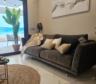 Los Imbernones House | Casita Feliz